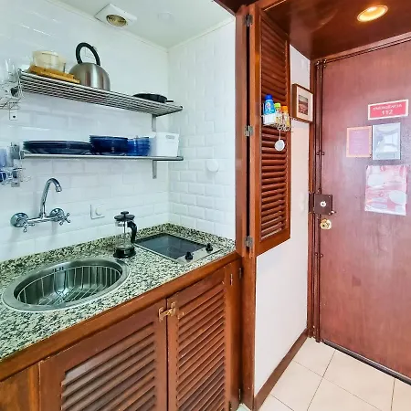 Flh Sunny With Balcony Apartment
